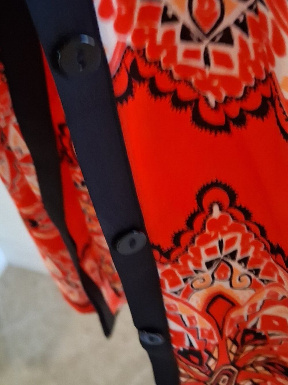 Chico’s Cold Shoulder Ruffle Bell Sleeve Blouse Size 0 Orange Mandala Paisley - Picture 6 of 9